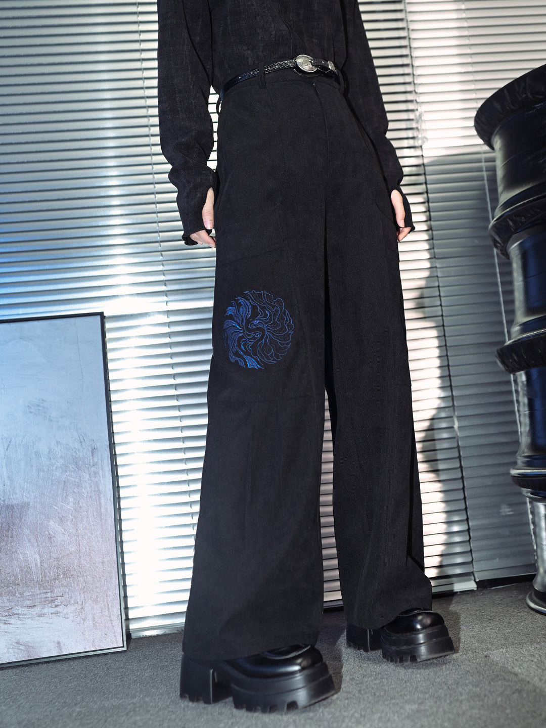 Black Betta Fish Embroidered Pocket Wide-Leg Pants