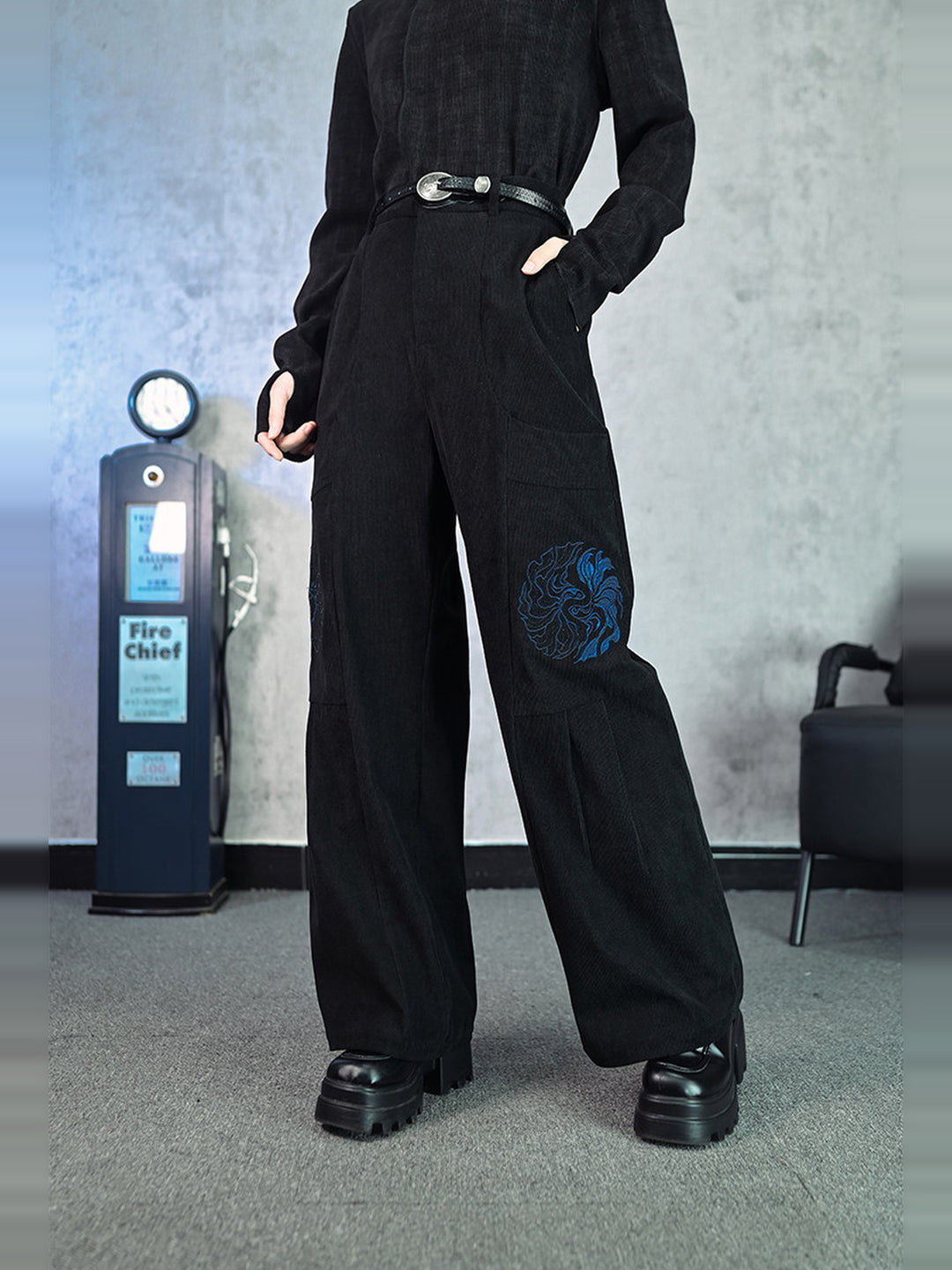 Black Betta Fish Embroidered Pocket Wide-Leg Pants