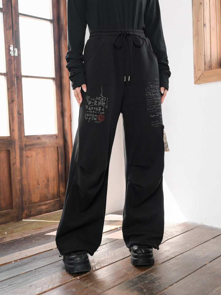 Black Graphic Fleece-Lined Convertible-Hem Wide-Leg Sweatpants