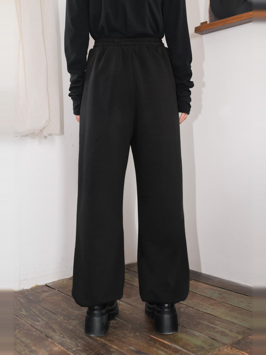 Black Graphic Fleece-Lined Convertible-Hem Wide-Leg Sweatpants