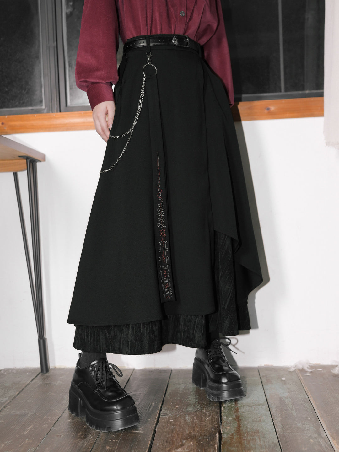 Black Layered Asymmetric Chain-Detail A-Line Maxi Skirt