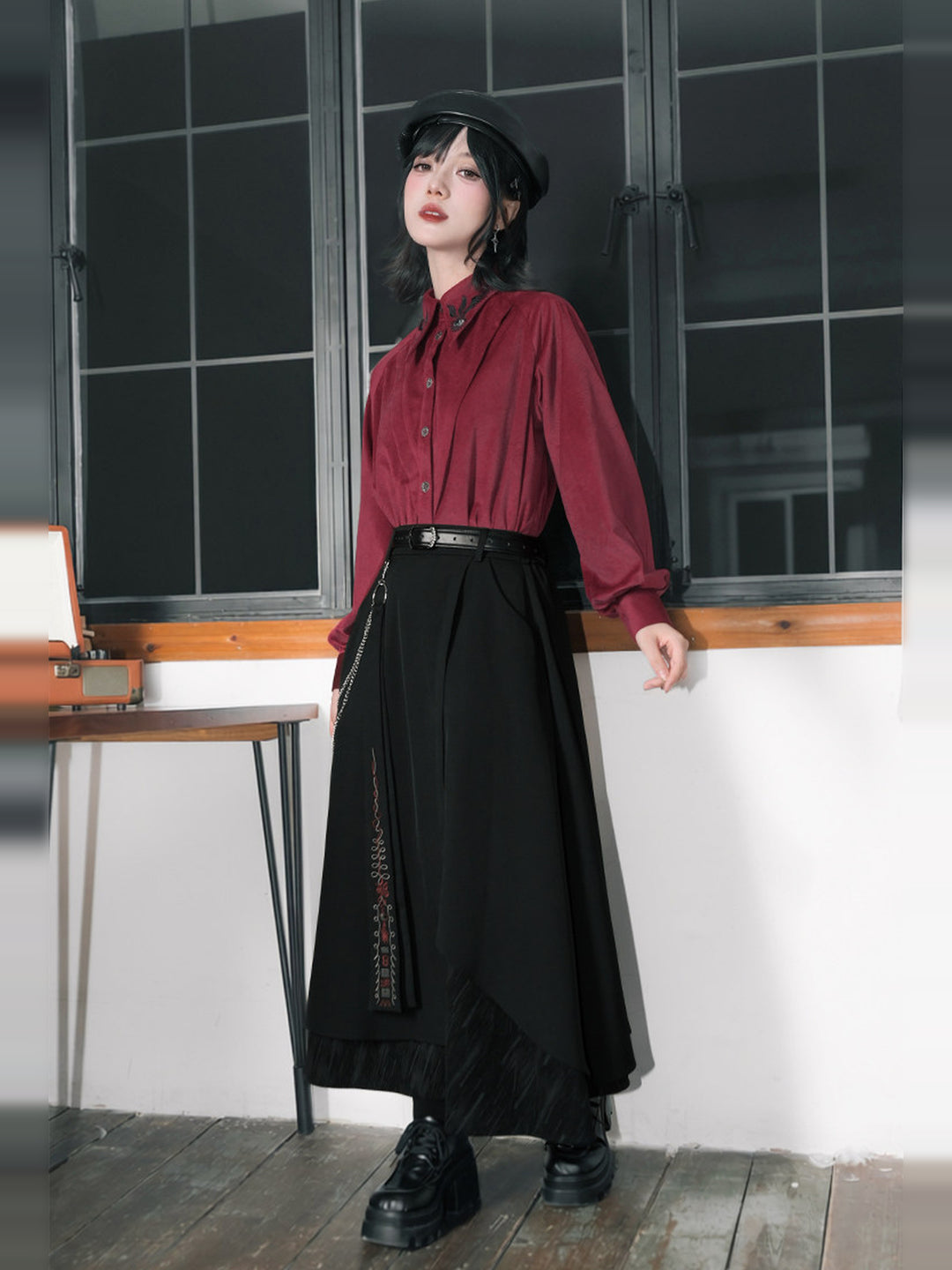 Black Layered Asymmetric Chain-Detail A-Line Maxi Skirt