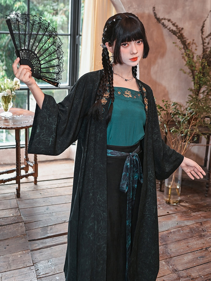 Snake Pattern Embroidered Tube Top / Cardigan / Skirt