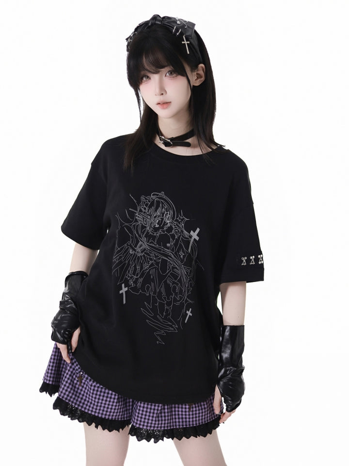Gothic Oversized Black Tee with Cross Graphic and Edgy Punk Details