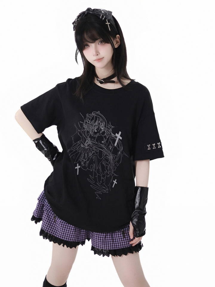 Gothic Oversized Black Tee with Cross Graphic and Edgy Punk Details