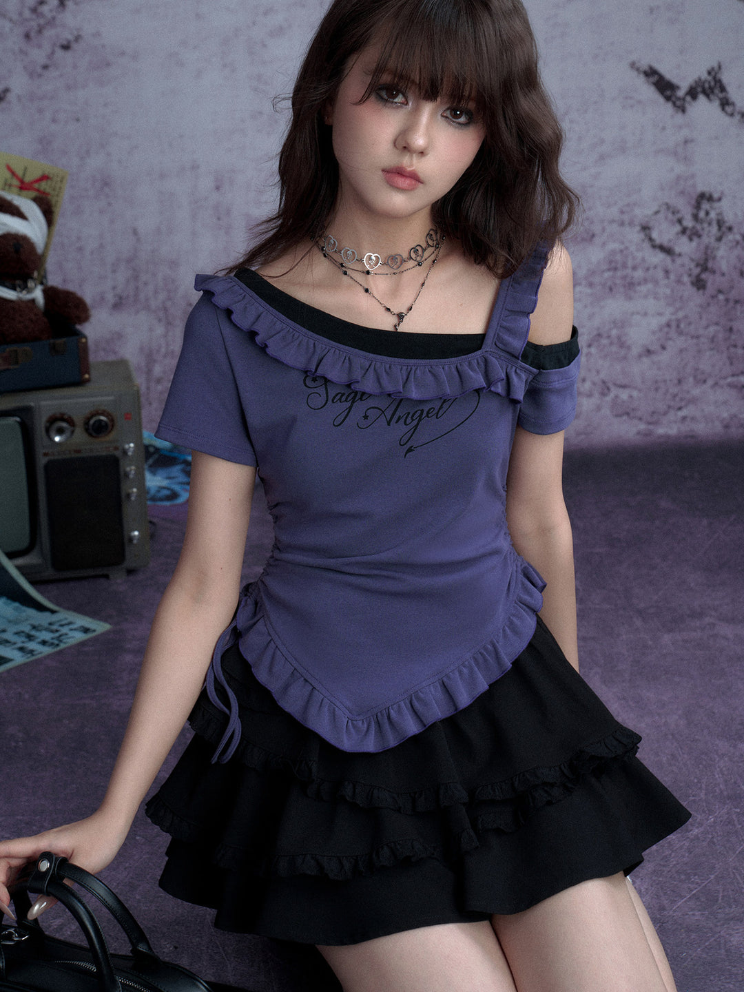 One-Shoulder Ruffle Graphic Top