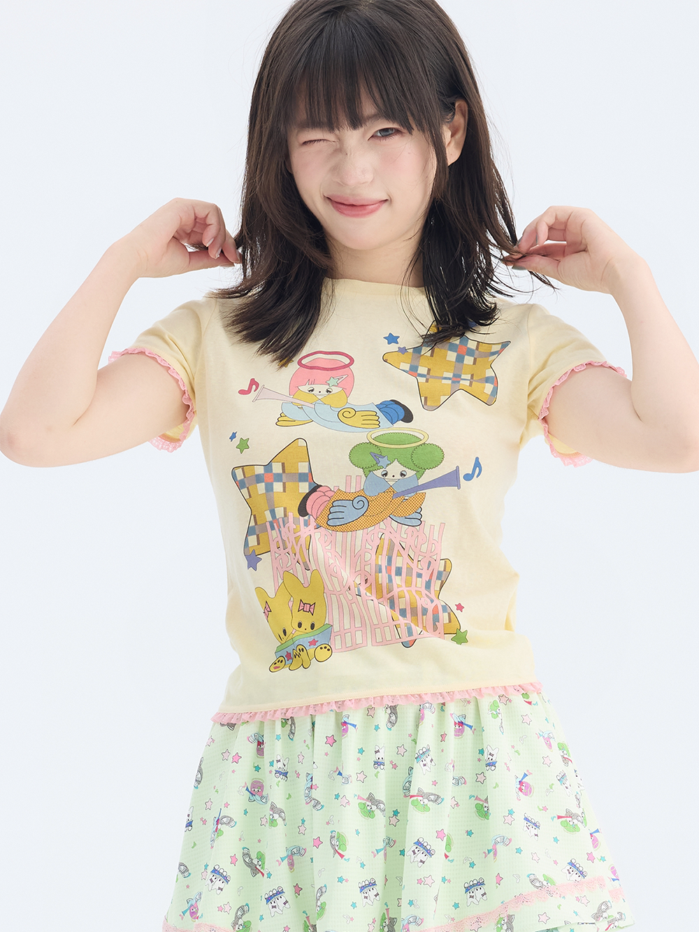 Yellow Cartoon Star Graphic T-Shirt