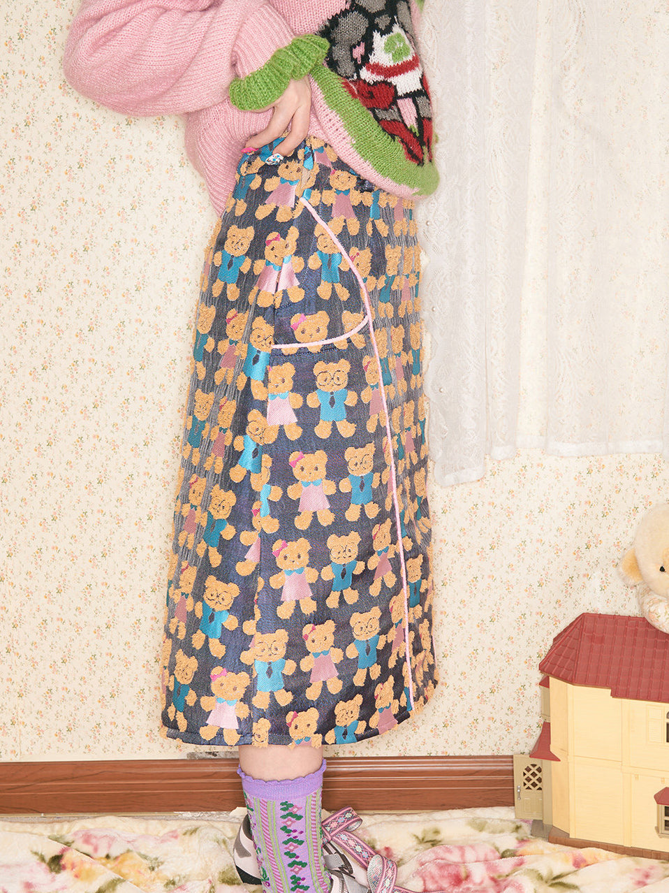 Teddy Bear Jacquard Contrast Midi Skirt