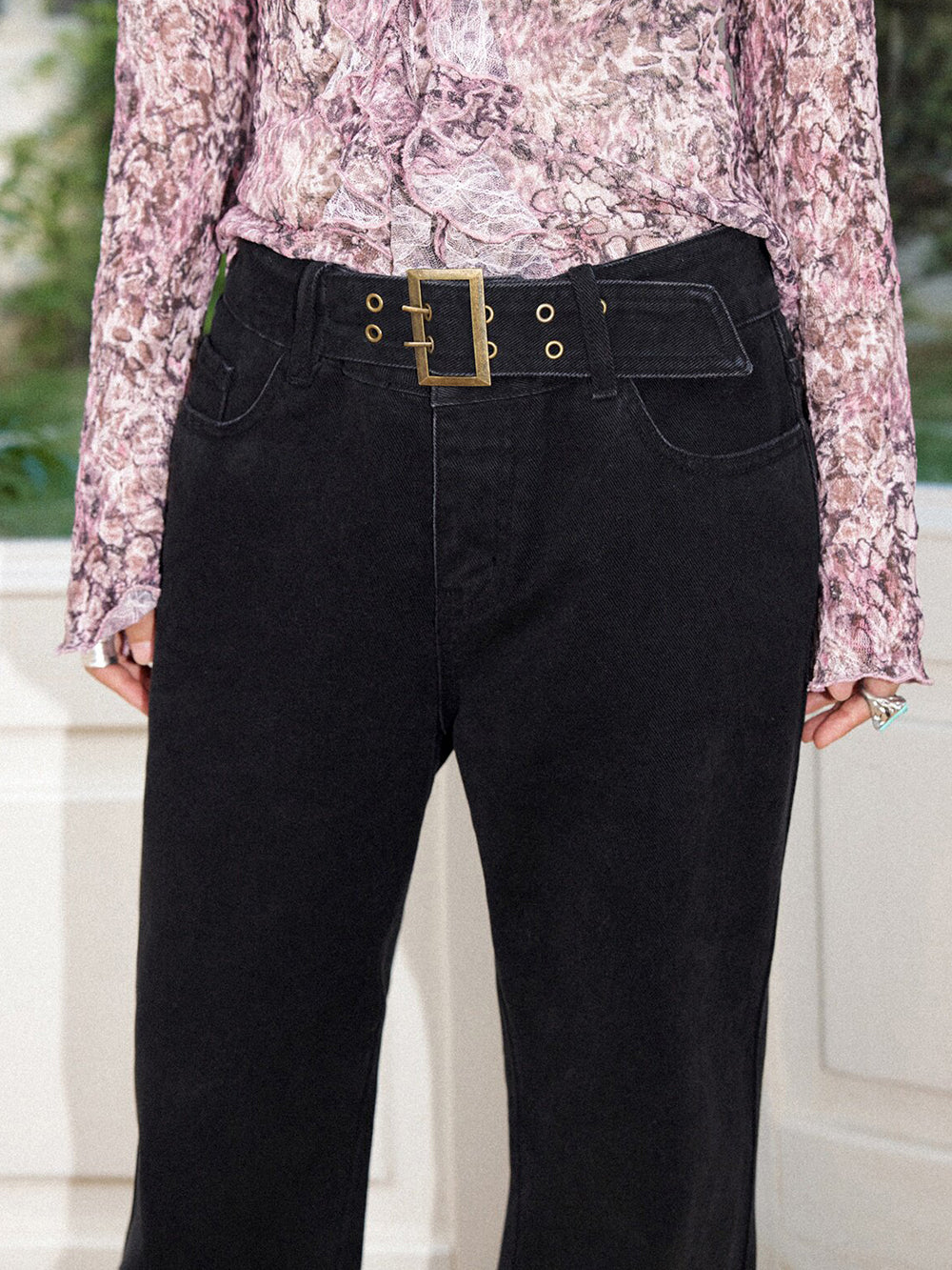 Grommet Belt Low-Rise Flare Pants