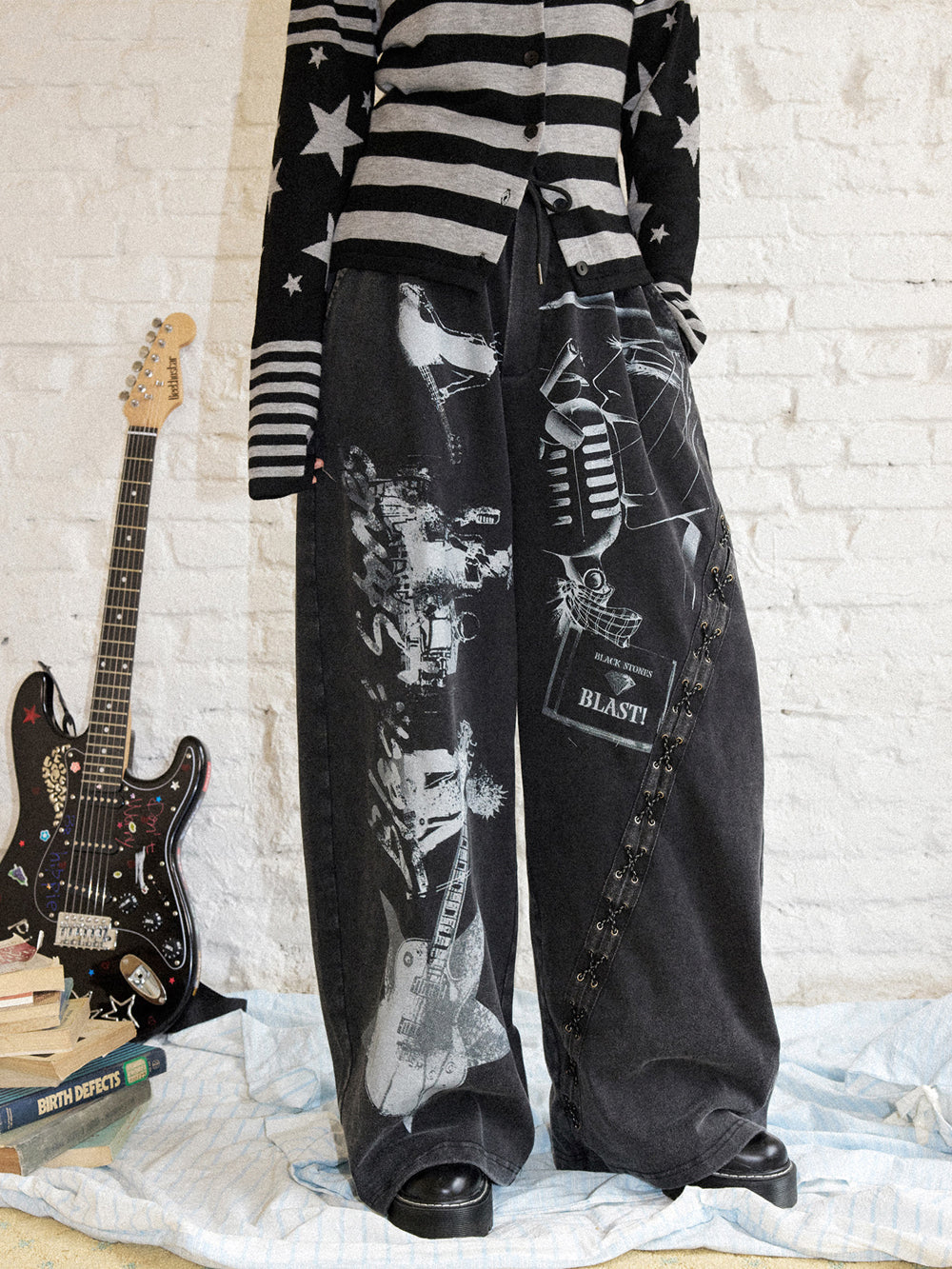 Rock Graphic Lace-Up Wide-Leg Pants