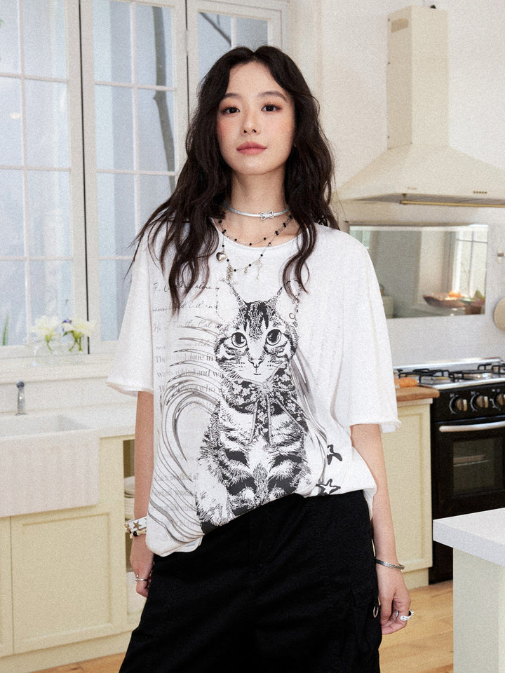 Vintage Cat Graphic T-Shirt