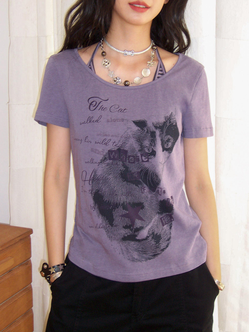 Vintage Cat Graphic Scoop Neck T-Shirt