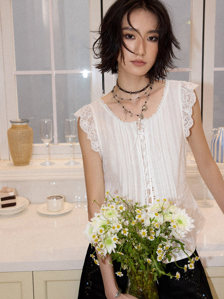 Lace Ruffle Sleeveless Blouse