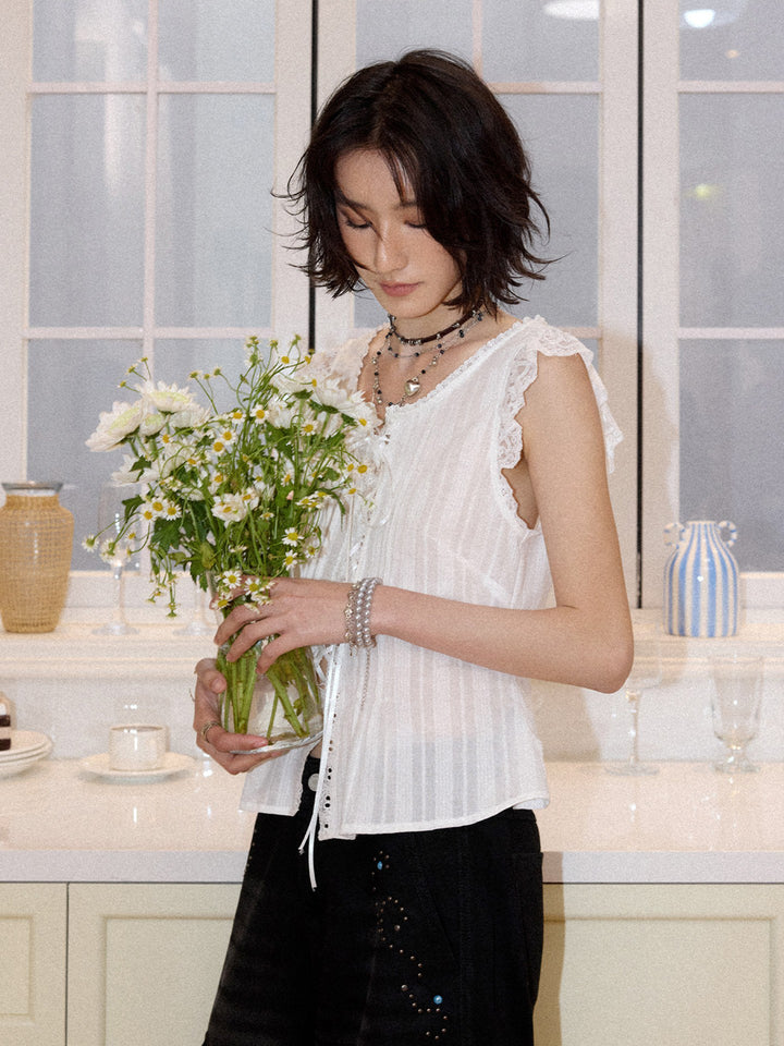 Lace Ruffle Sleeveless Blouse