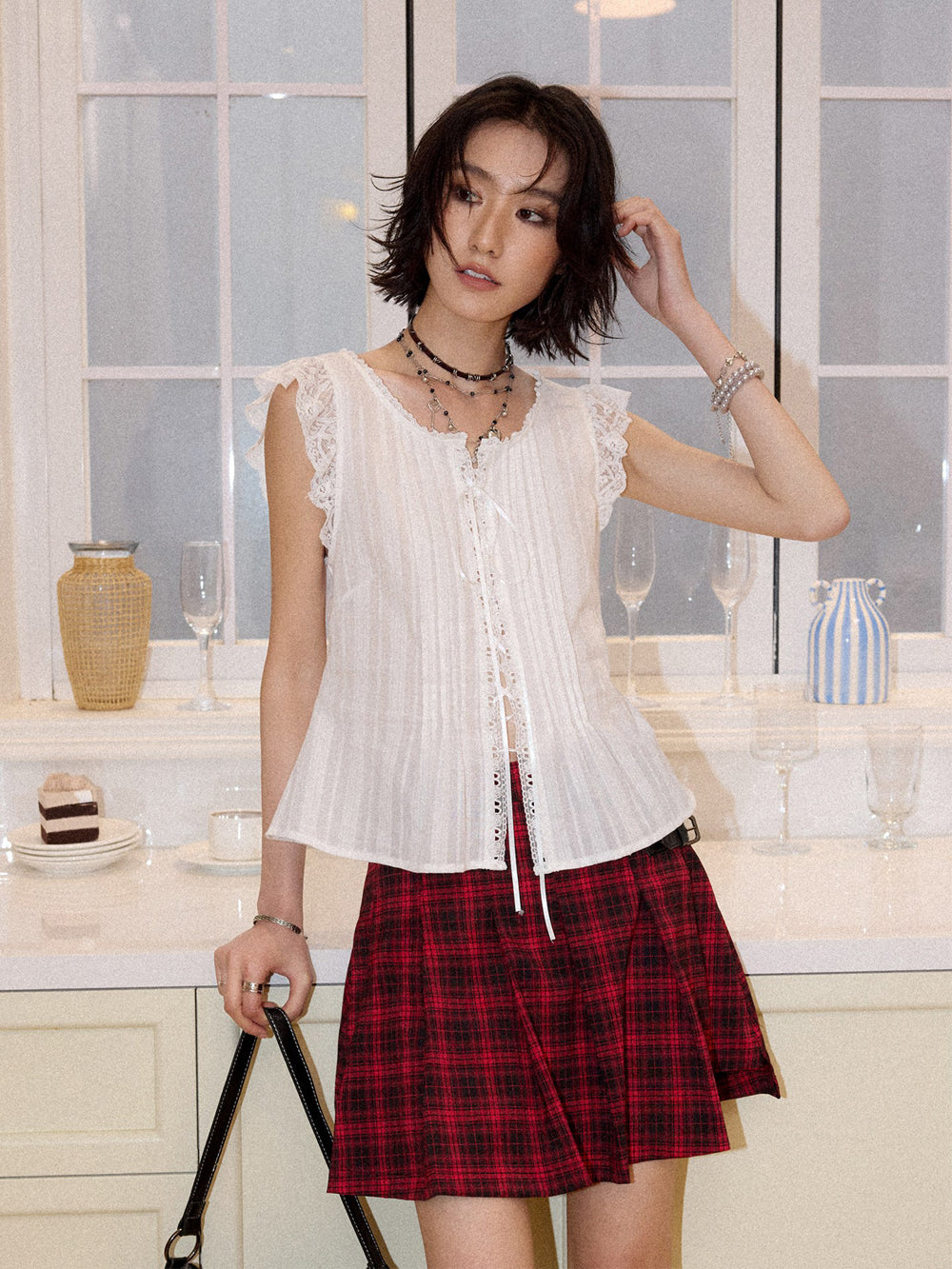 Lace Ruffle Sleeveless Blouse