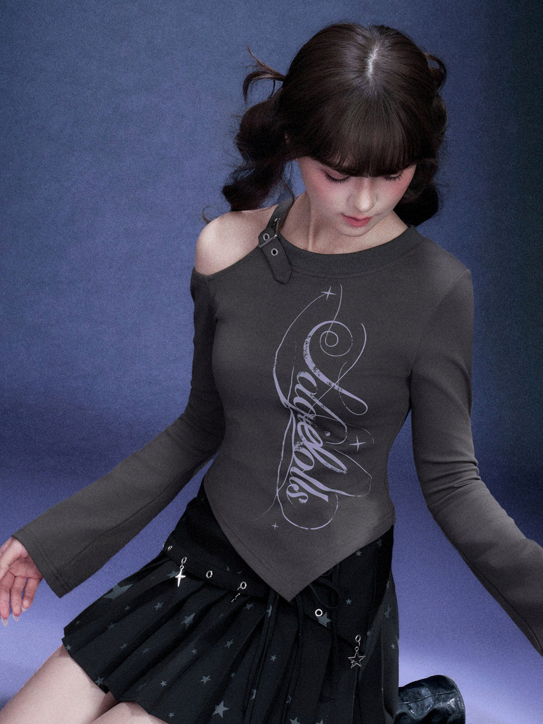 Buckle Cutout Graphic Long Sleeve Top