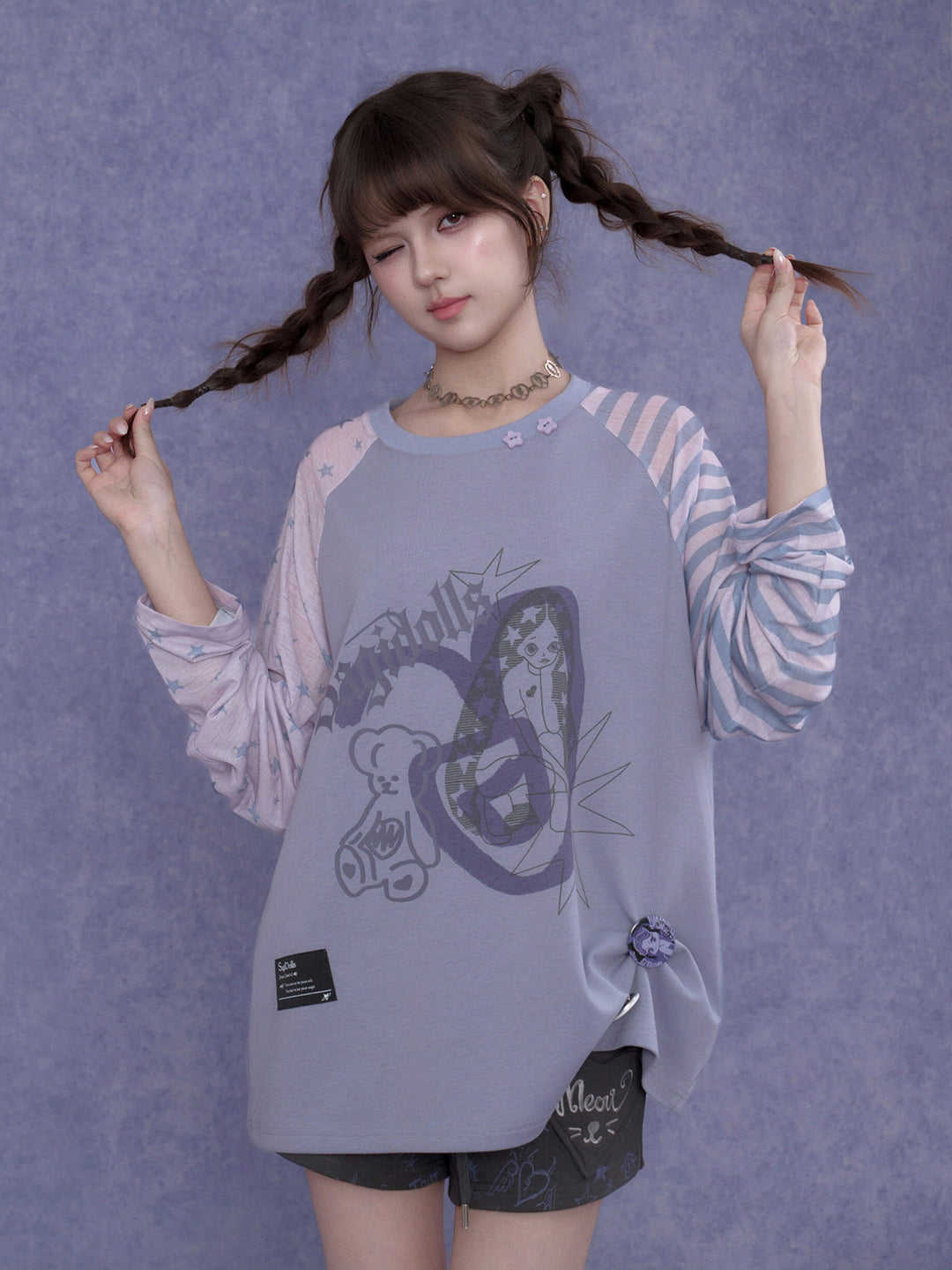 Kawaii Mismatched Sleeve Graphic Sweatshirt