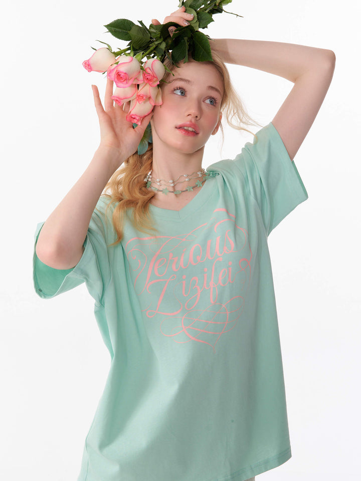 Y2K Script Graphic V-Neck T-Shirt