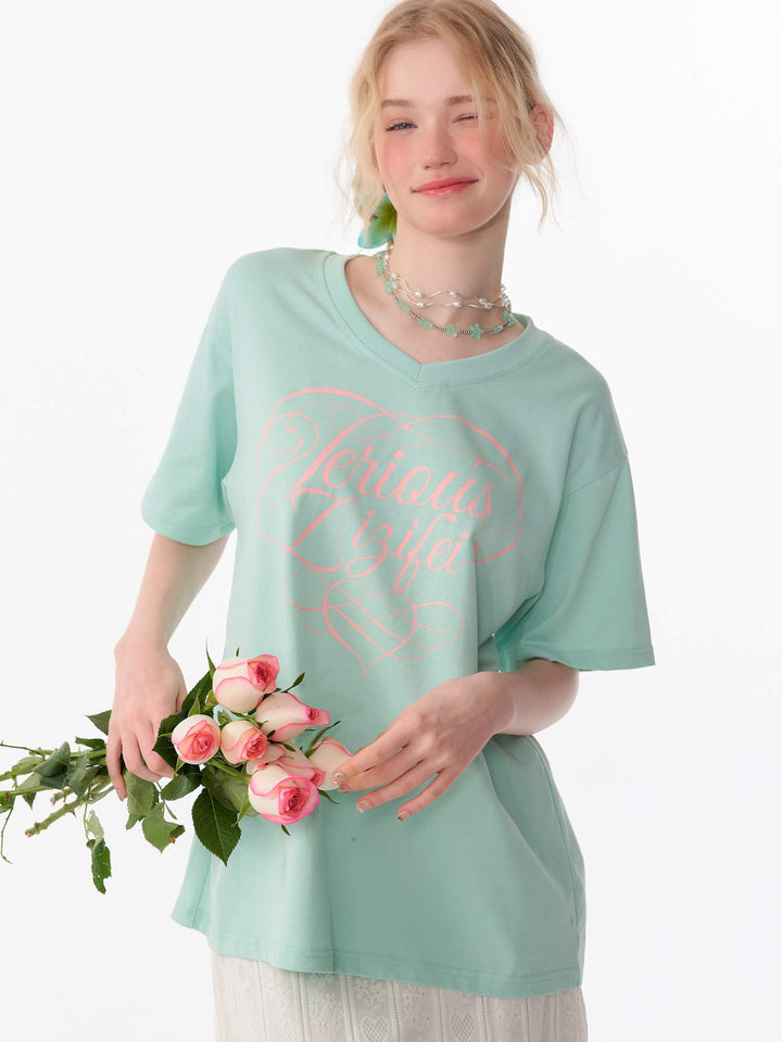 Y2K Script Graphic V-Neck T-Shirt