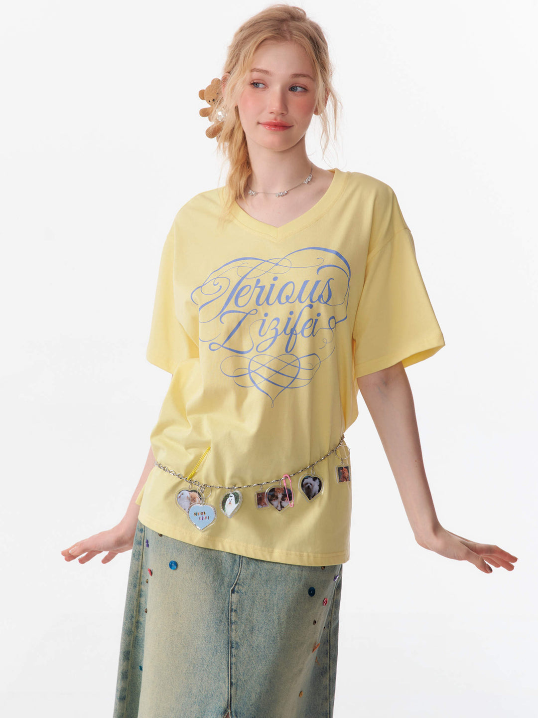 Y2K Script Graphic V-Neck T-Shirt