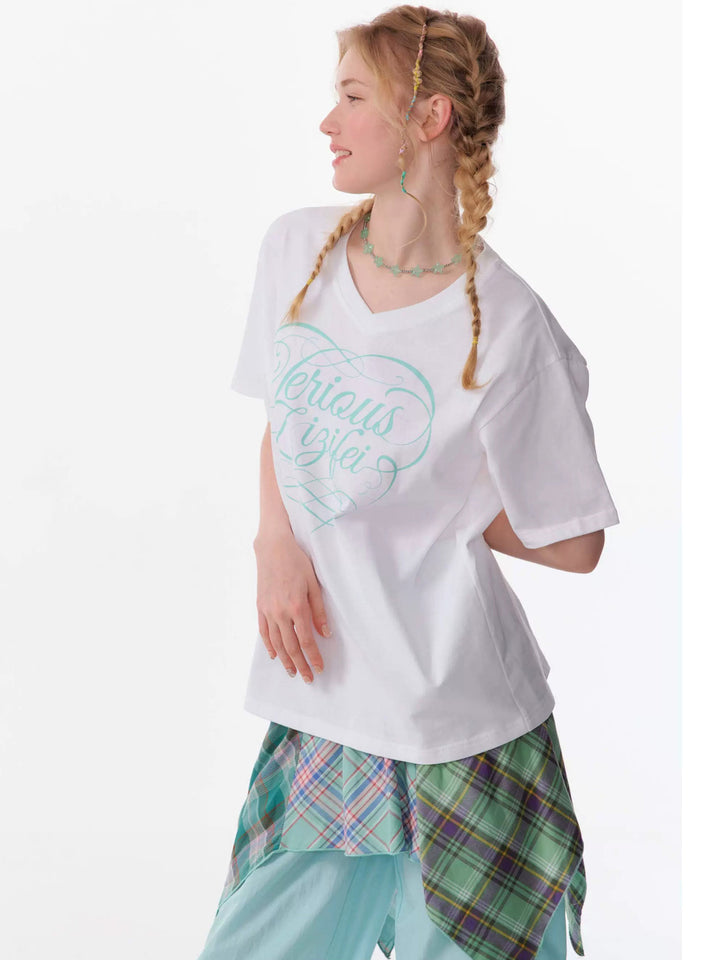 Y2K Script Graphic V-Neck T-Shirt