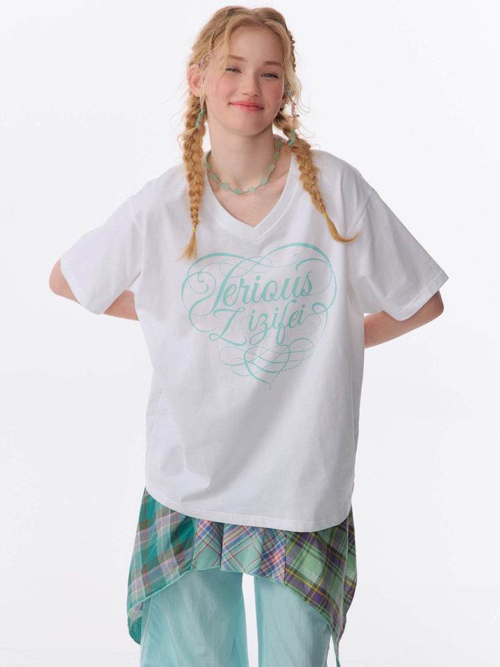 Y2K Script Graphic V-Neck T-Shirt