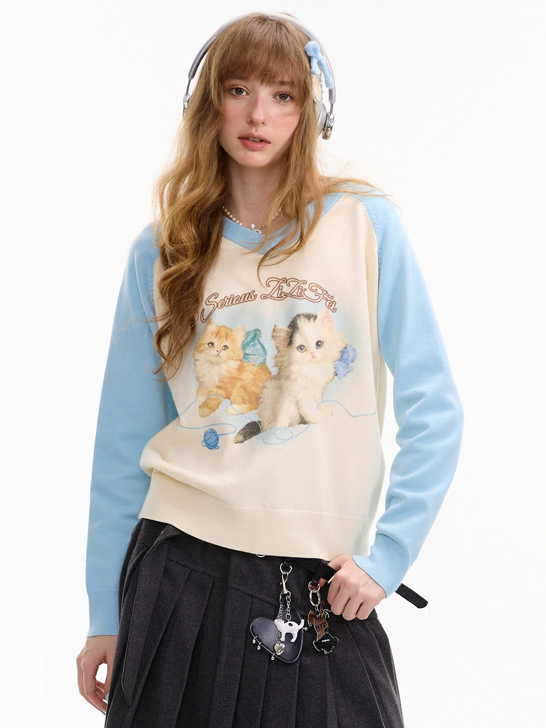 Kitten Graphic Raglan V-Neck Sweater