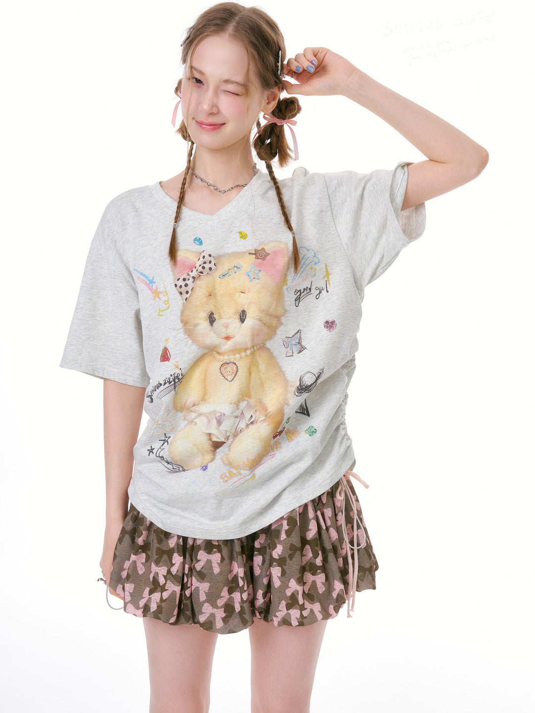 Side-Ruched Cat Graphic V-Neck T-Shirt