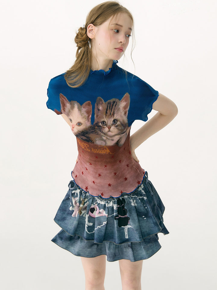 Pleated Cat Graphic T-Shirt