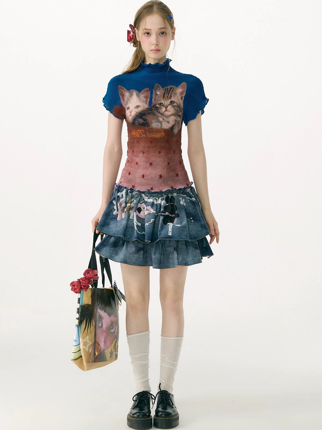 Pleated Cat Graphic T-Shirt