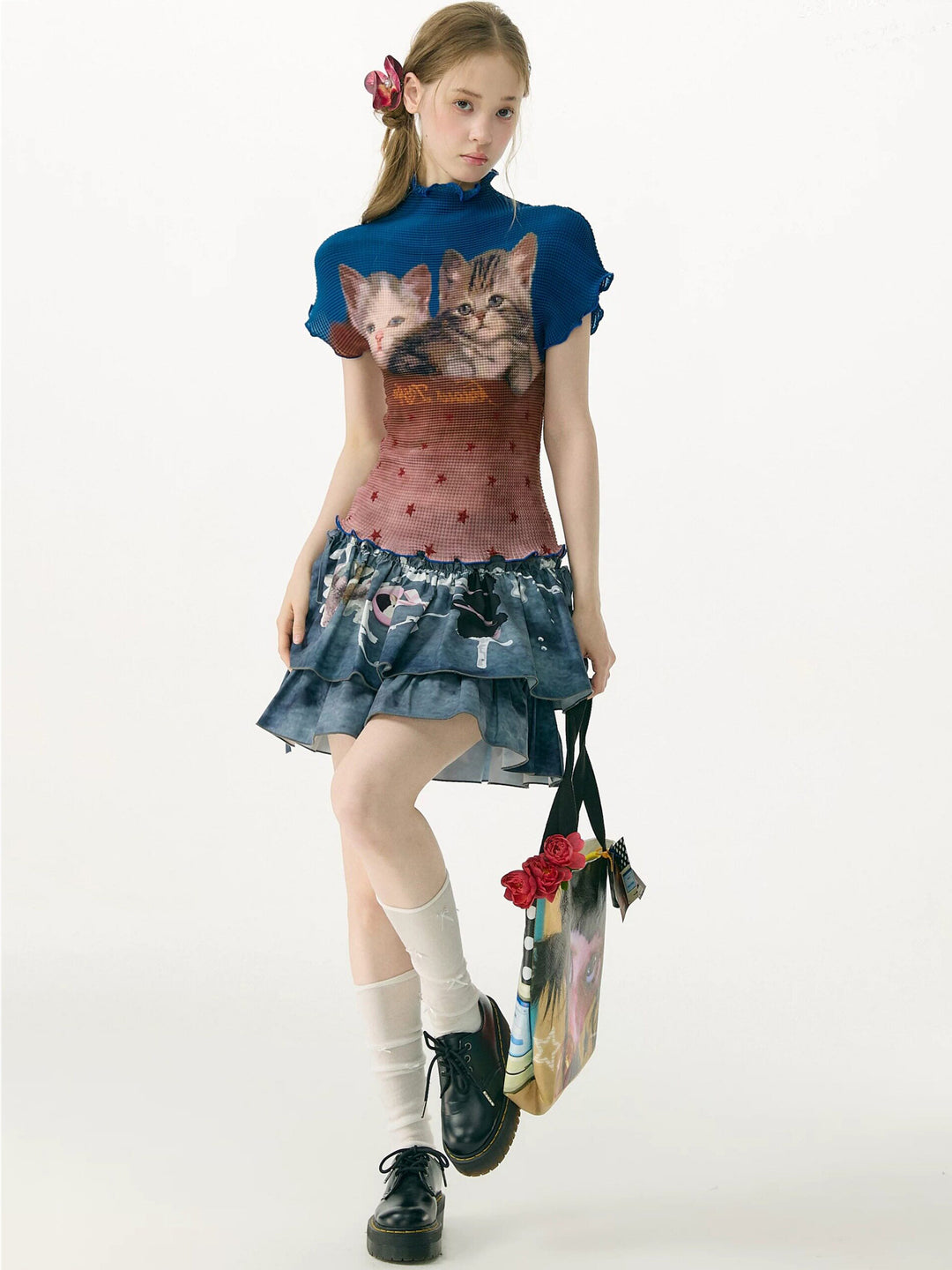 Pleated Cat Graphic T-Shirt