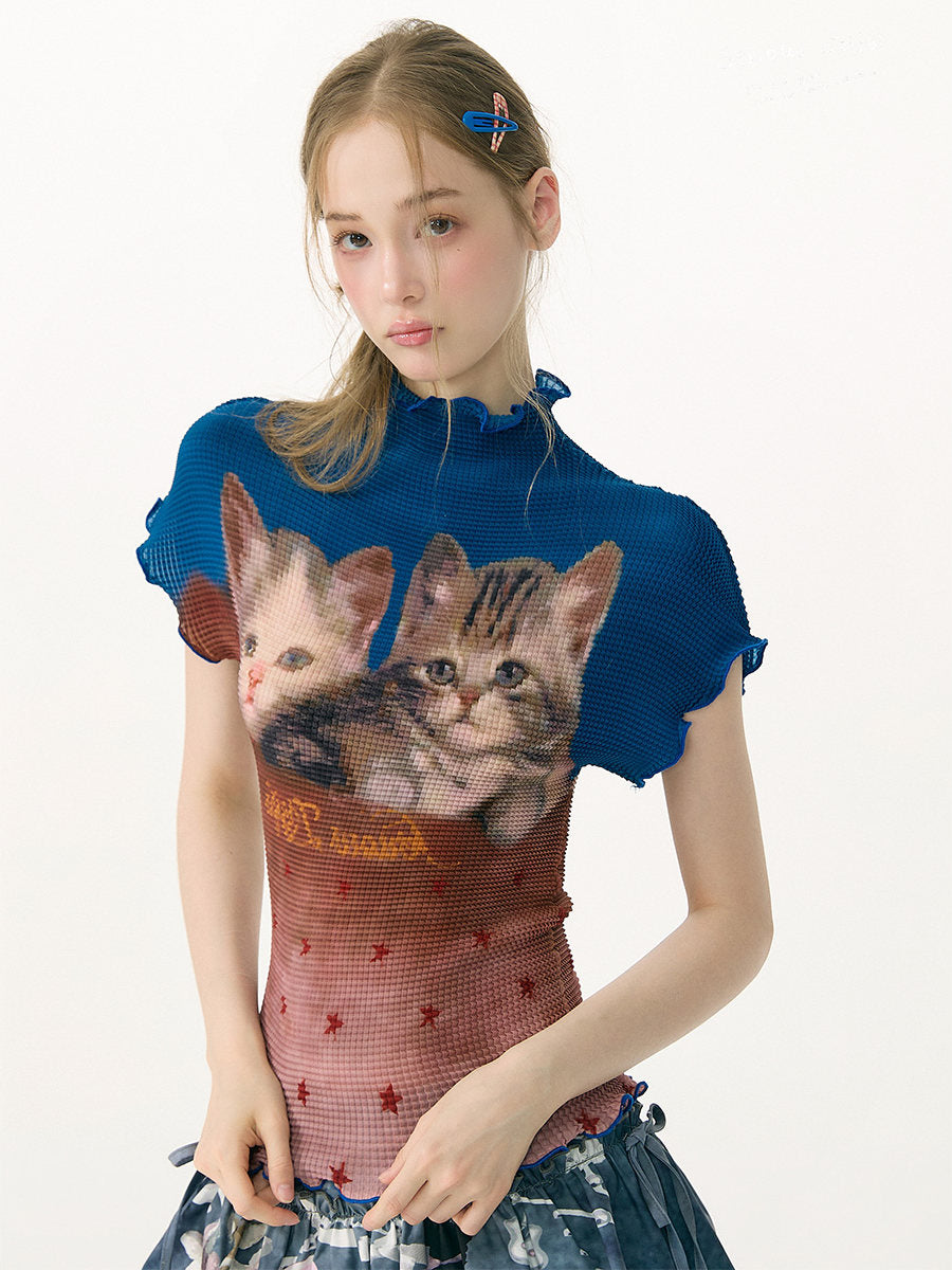 Pleated Cat Graphic T-Shirt