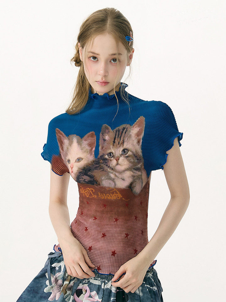 Pleated Cat Graphic T-Shirt