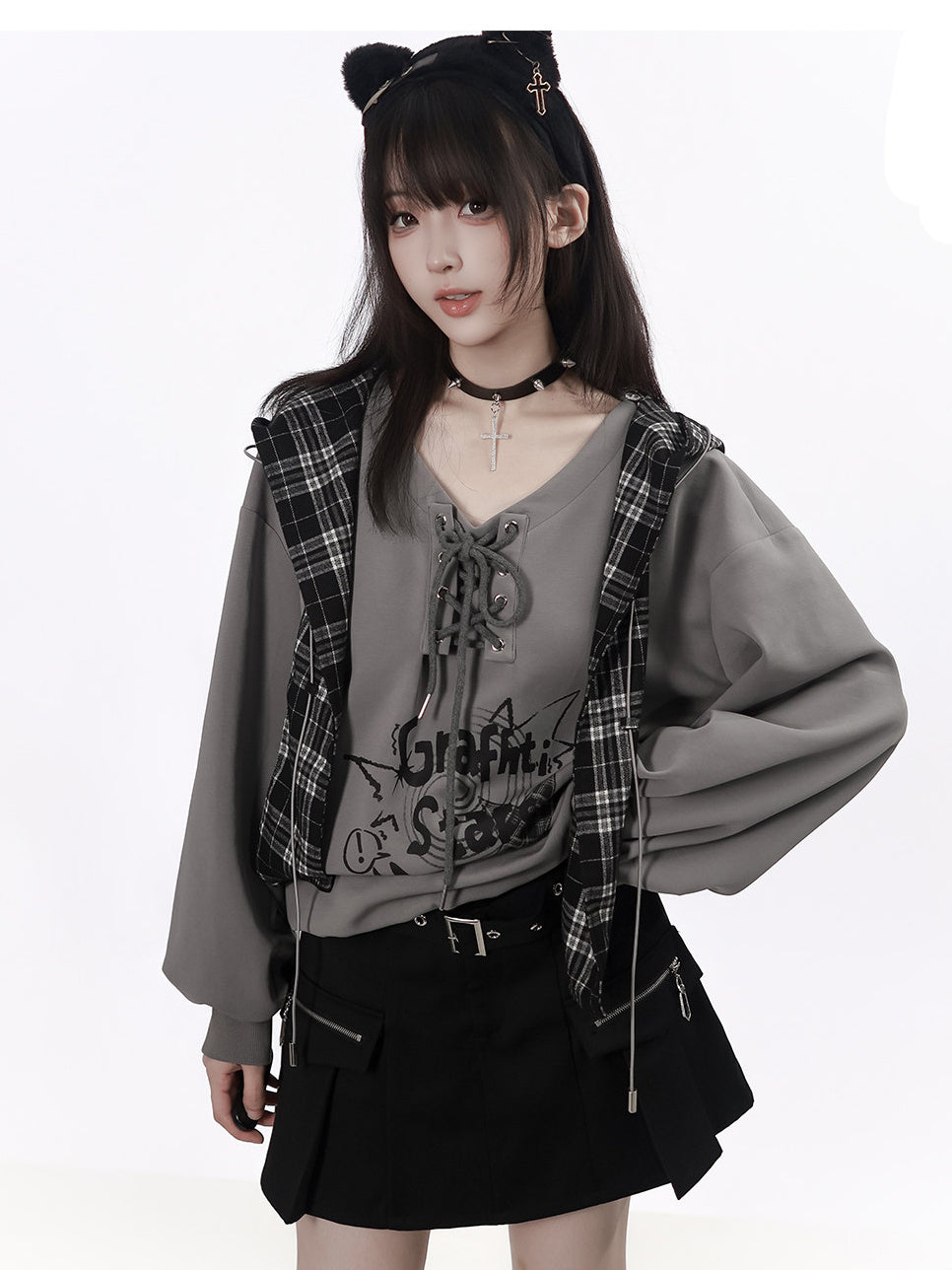 Plaid Hood Cat Graphic Sweatshirt