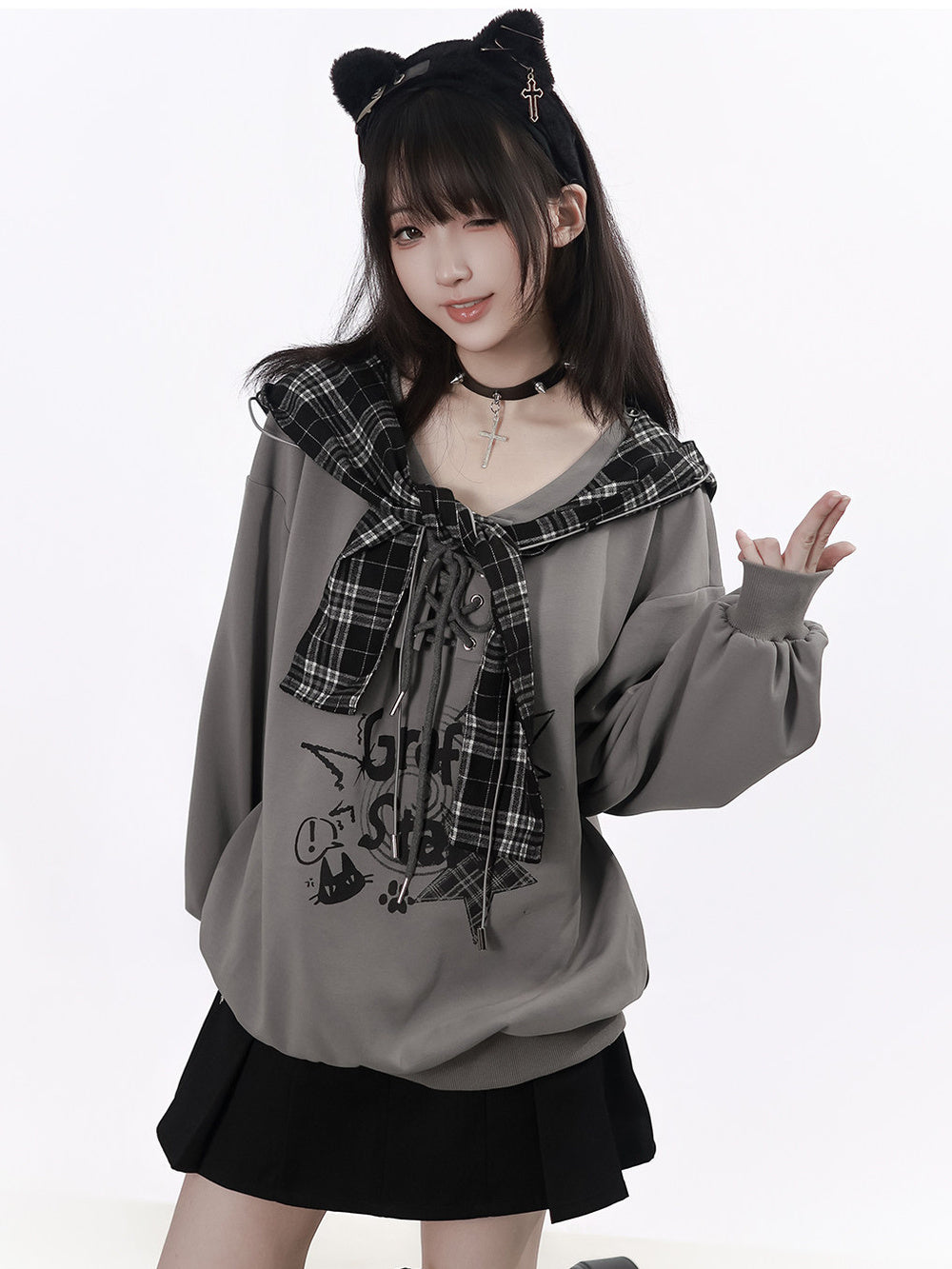 Plaid Hood Cat Graphic Sweatshirt