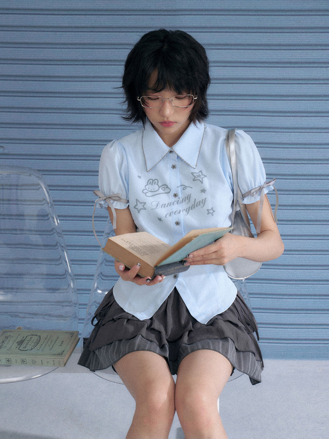Bunny Graphic Puff Sleeve Shirt