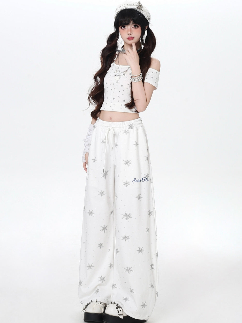 White Snowflake Print Baggy Sweatpants