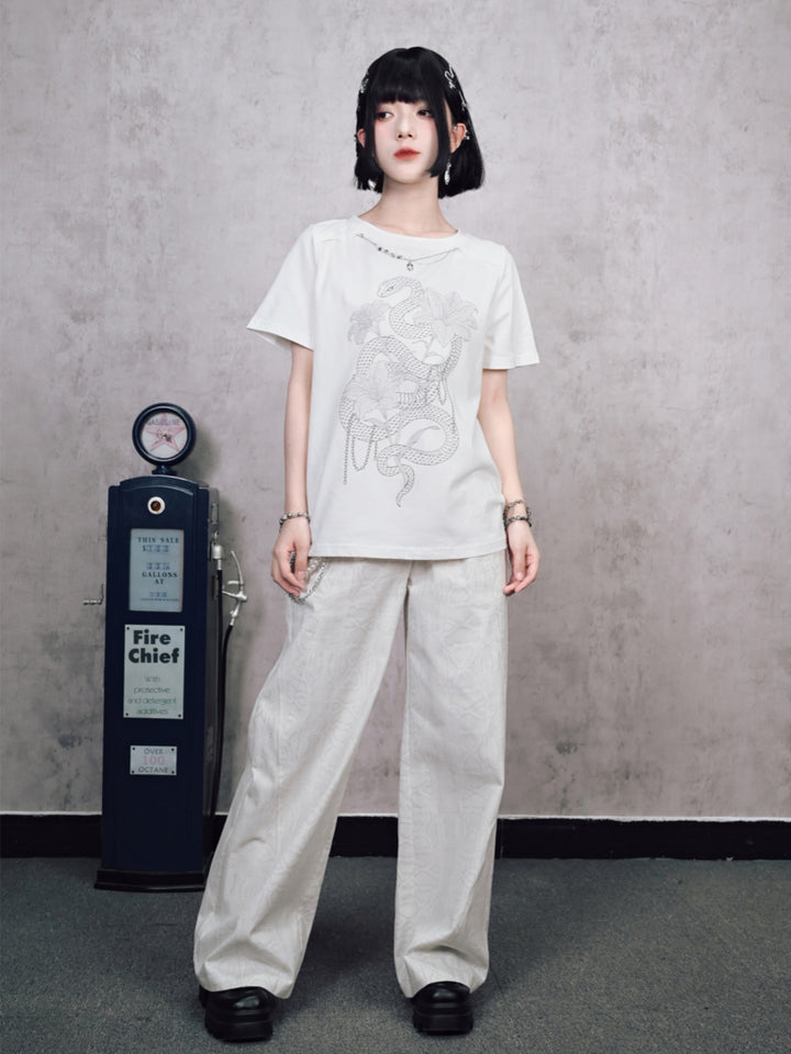 Snake Lily Graphic Chain Collar Tee