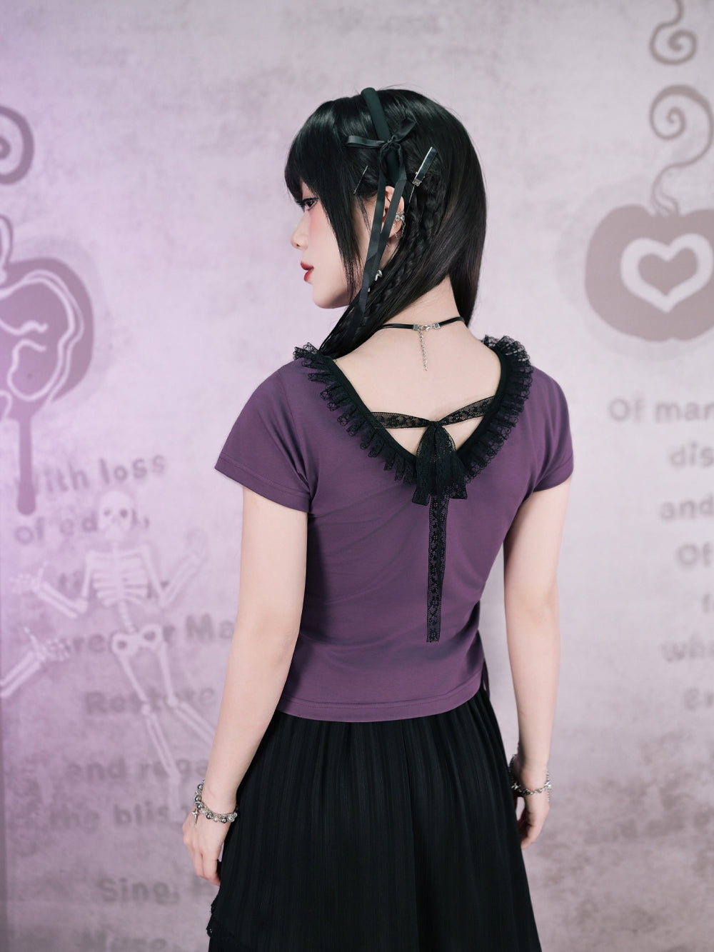 Carousel Graphic Lace Trim Ruched Baby Tee