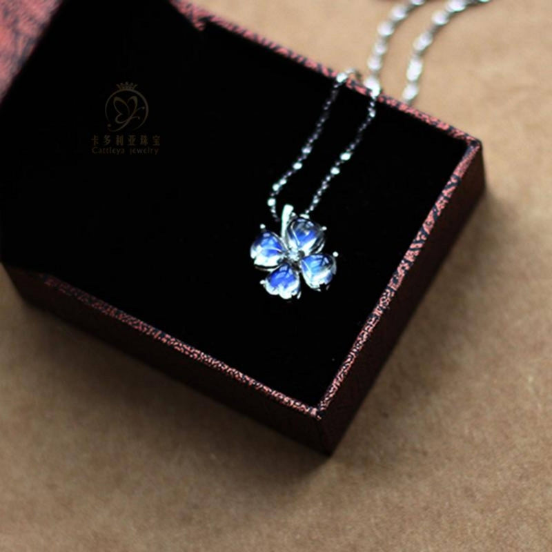 Lucky Four Leaf Clover Moonstone Pendant - 925 Sterling Silver Women's Necklace with Natural Gem